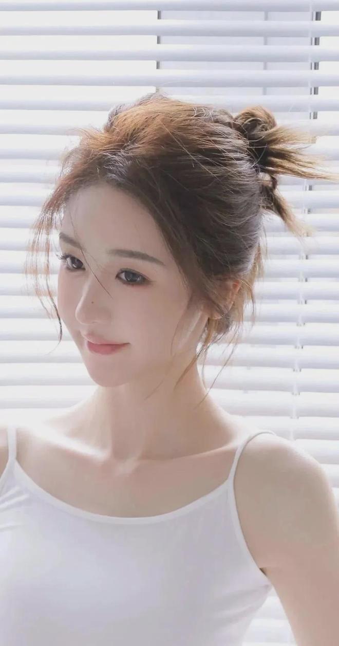 英语老师无套让我c了一节课。 MBA智库